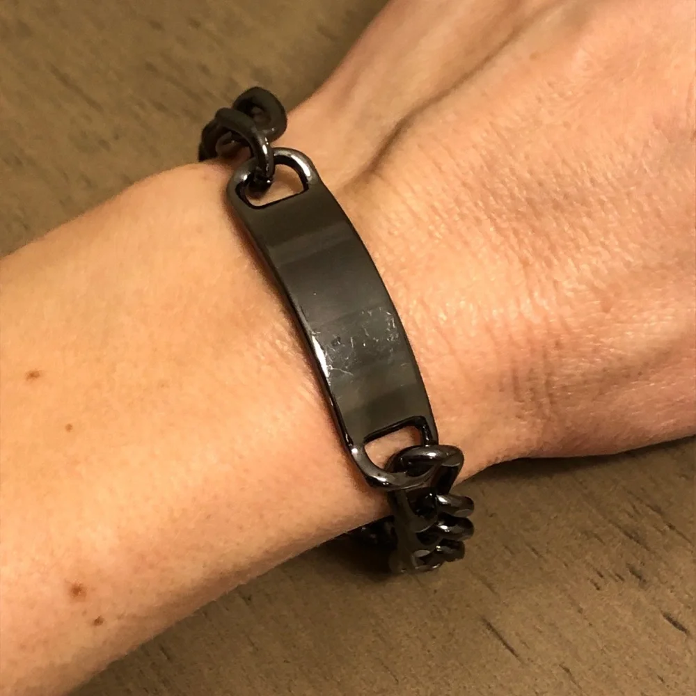 N/A sleek men’s